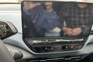 Проблема черного экрана в VW серии ID и как её решить