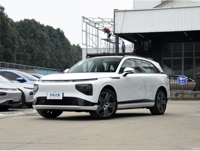 Xpeng G9 EV 2022 Paragraph 702km pro - цена, описание и параметры