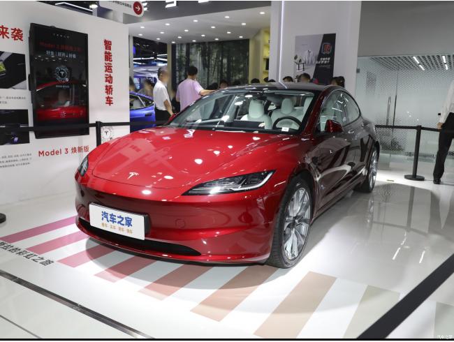 Tesla Model 3 2023 RWD - цена, описание и параметры