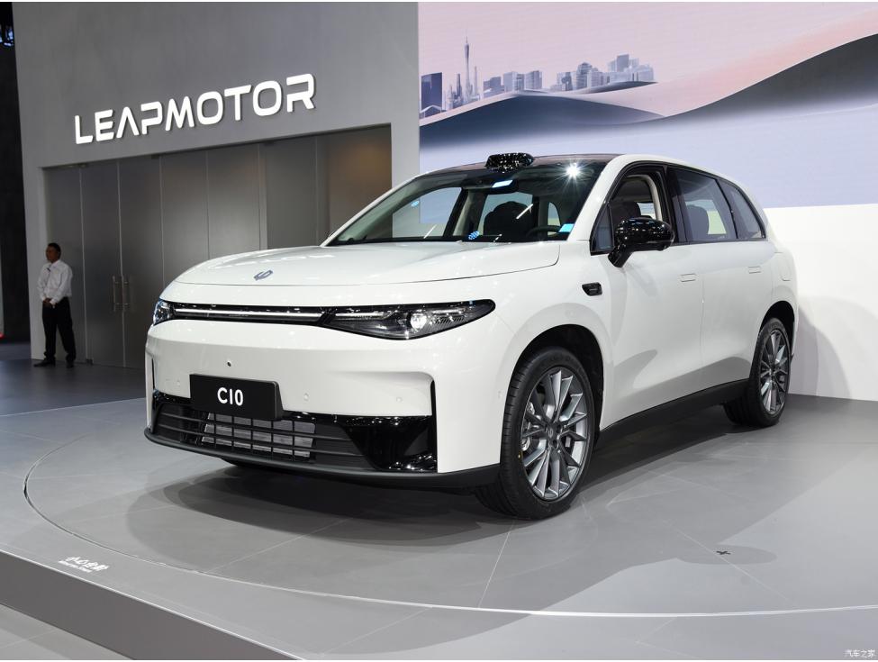  Leapmotor C10 Hybrid 2024 Base Version 